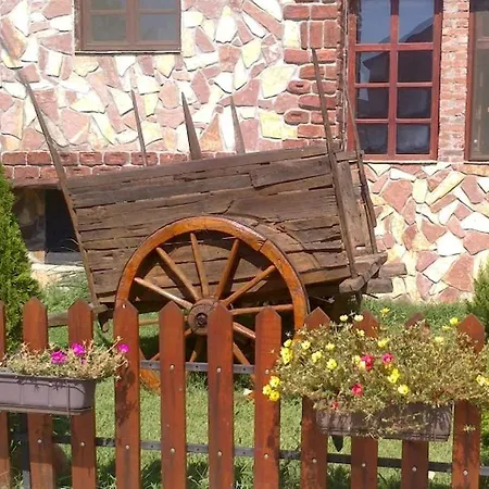 شقة فندقية Dan Dar 3*