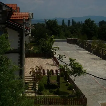 Apart-hotel Dan Dar 3*